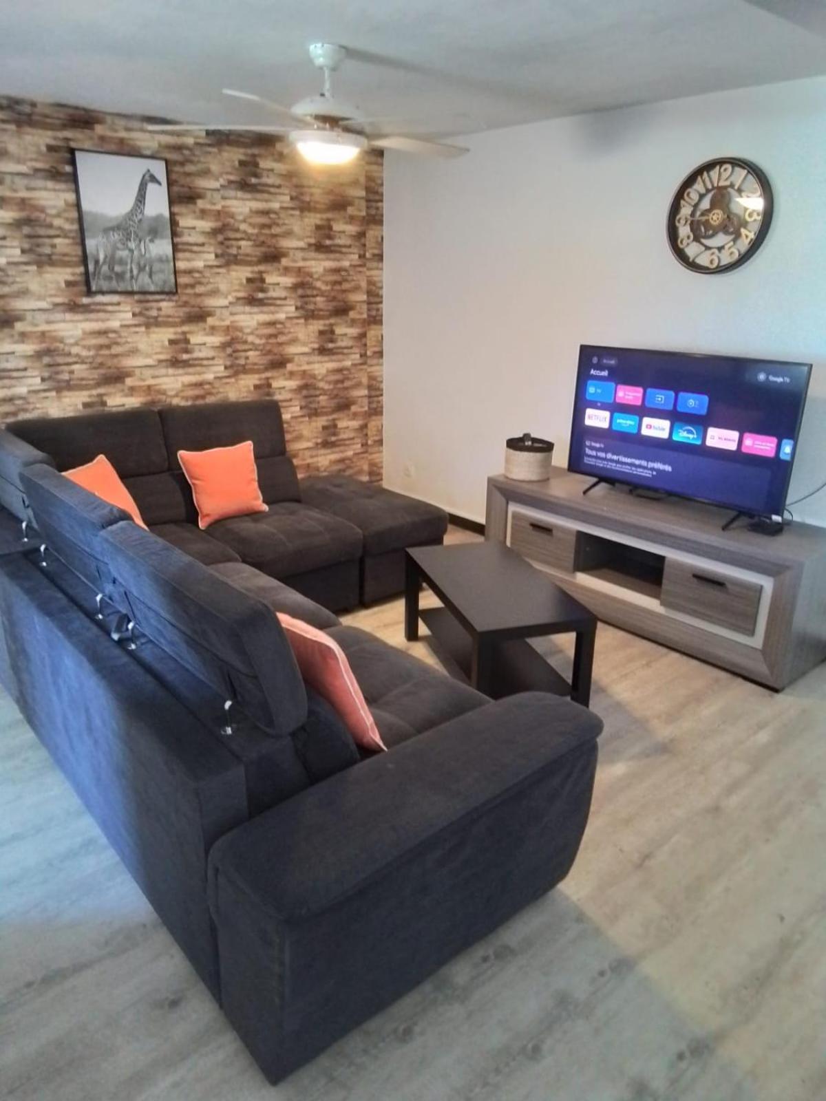 Ti Piment Apartment Ла Посесион Екстериор снимка