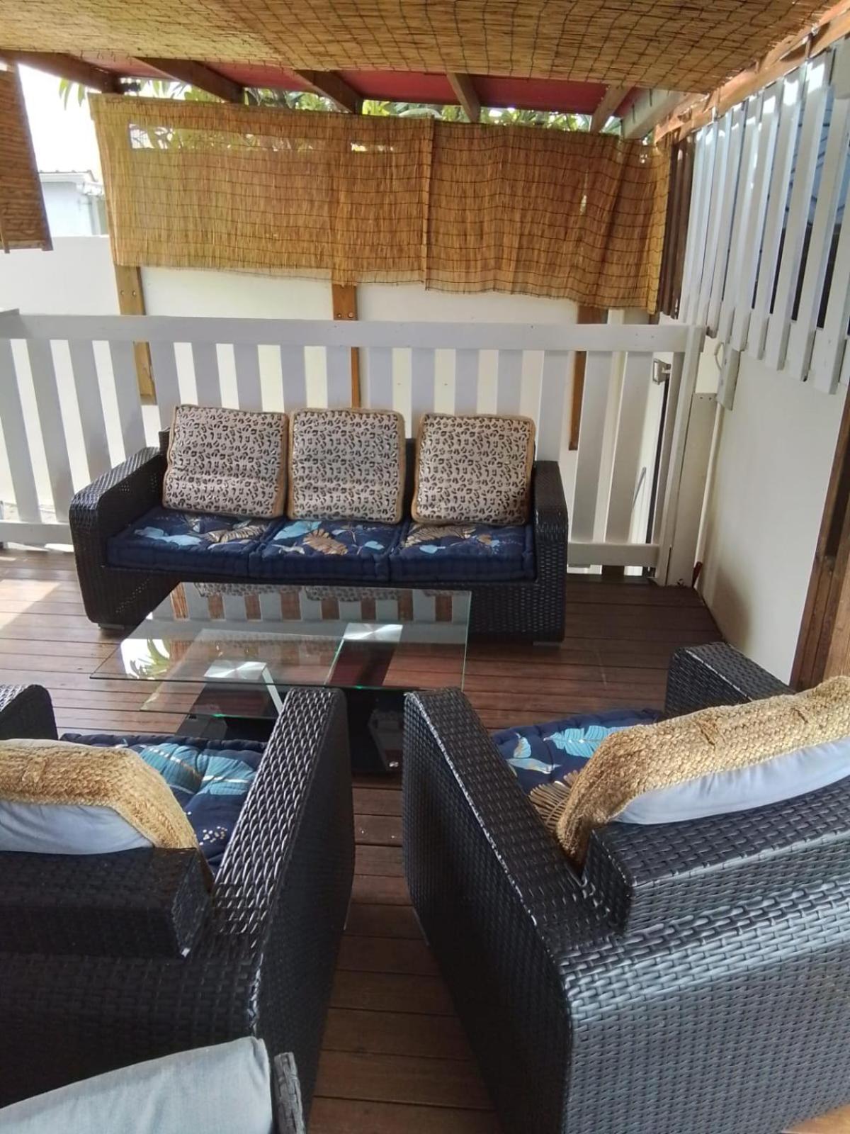 Ti Piment Apartment Ла Посесион Екстериор снимка