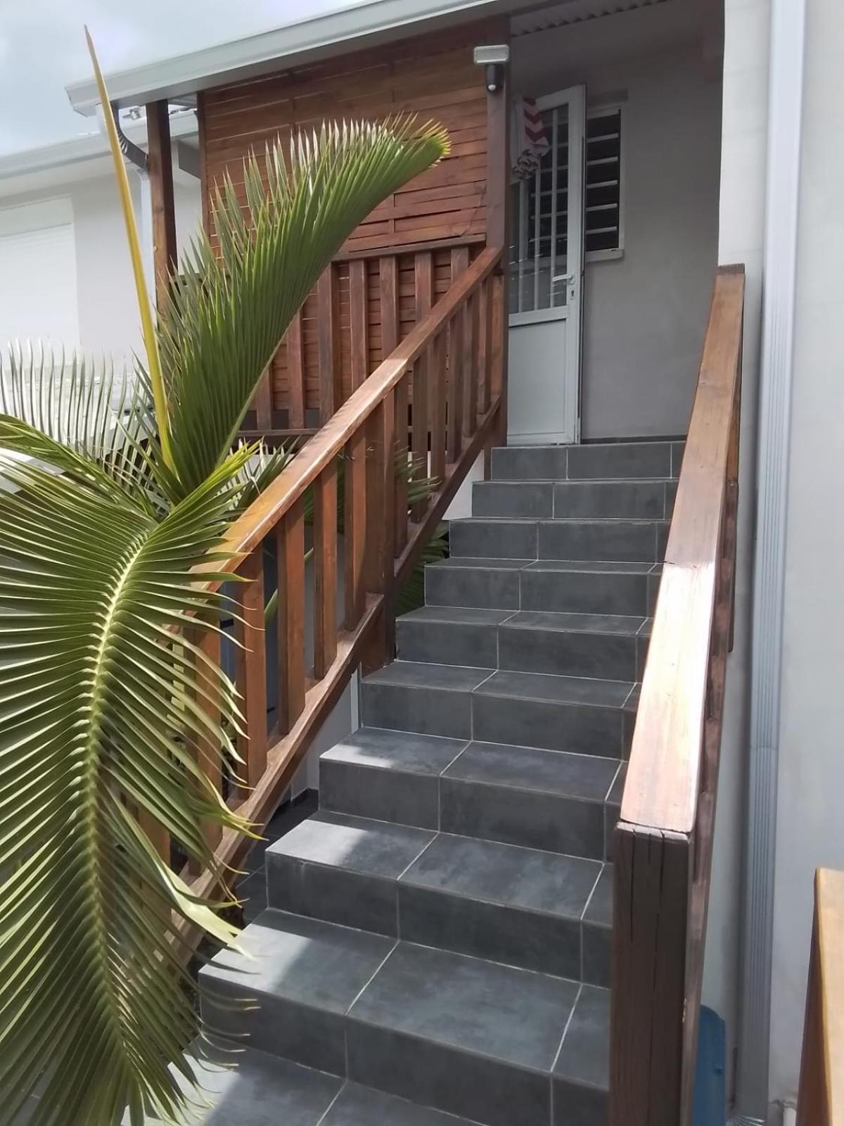 Ti Piment Apartment Ла Посесион Екстериор снимка